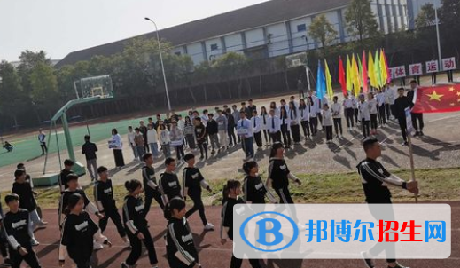 休寧徽匠學(xué)校怎么樣、好不好