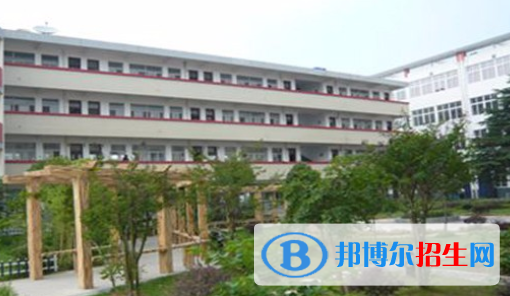 滁州市旅游商貿(mào)學(xué)校2021年招生簡(jiǎn)章 