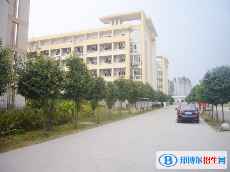 阜陽工商貿(mào)易學校2021年招生錄取分數(shù)線