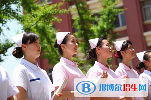 成都2021年讀衛(wèi)?？梢钥即髮W(xué)嗎