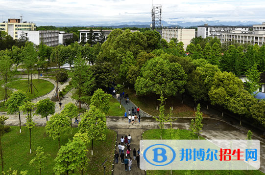 成都2021年中專學(xué)校學(xué)啥好