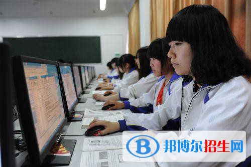 貴州2021年女生學(xué)計算機學(xué)校好找工作嗎