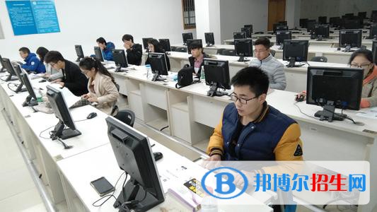 貴州2021年初中生有哪些計算機(jī)學(xué)校