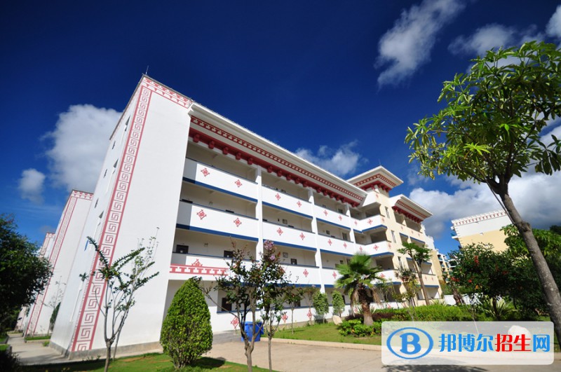 墨江縣職業(yè)高級(jí)中學(xué)2021年學(xué)費(fèi)、收費(fèi)多少