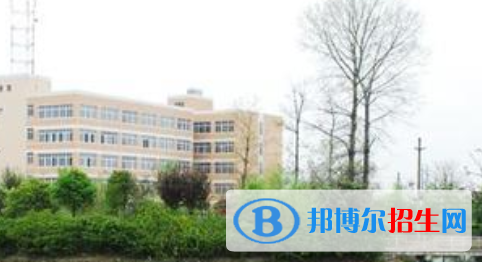 成都龍泉職業(yè)技術學校怎么樣、好不好