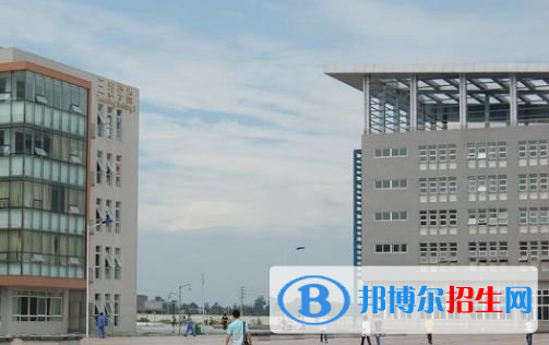 昆明市第二職業(yè)中等專業(yè)學(xué)校怎么樣，好不好