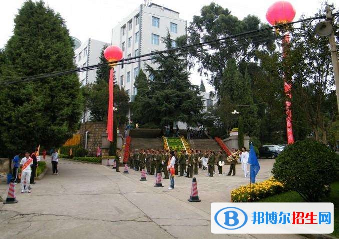云南省化工學(xué)校2021年報名條件、招生對象、招生要求