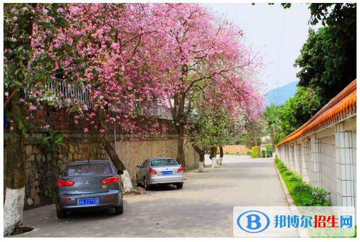 昆明市盤龍區(qū)千發(fā)職業(yè)學校2021年錄取分數線