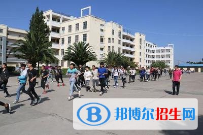 曲靖市華才職業(yè)技術(shù)學校2021年報名條件、招生要求、招生對象