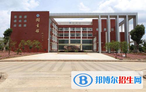 曲靖醫(yī)學(xué)高等?？茖W(xué)校五年制大專2021年招生簡章