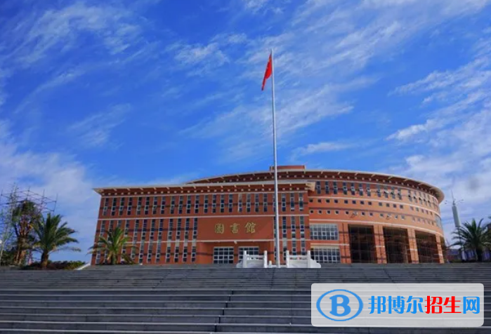 保山中醫(yī)藥高等專(zhuān)科學(xué)校五年制大專(zhuān)2021年簡(jiǎn)章