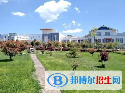 麗江師范高等?？茖W(xué)校五年制大專2021年招生計(jì)劃
