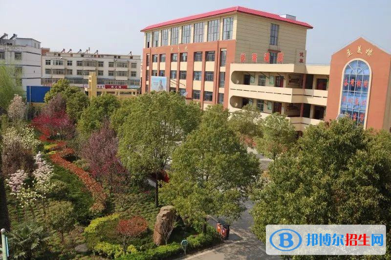 安徽2021年中專學校畢業(yè)是什么學歷