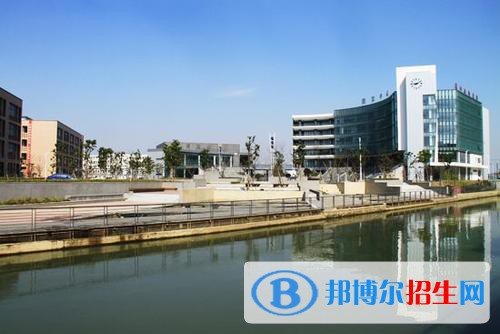 廣西2021年沒讀完初中可以讀中專學校嗎