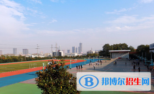 浙江機電技師學(xué)院