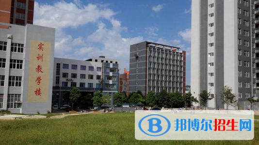貴陽2021年有哪些收計算機(jī)學(xué)校的大專