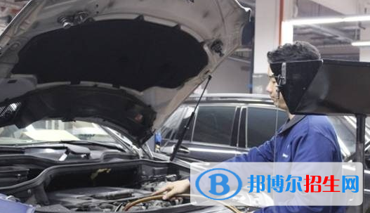 貴陽(yáng)2021年男生可以讀汽修學(xué)校嗎