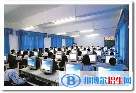 貴陽2021年男生讀計算機學(xué)校有前途嗎