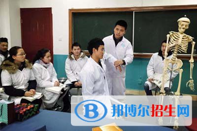 四川2021年護理學校有男生嗎