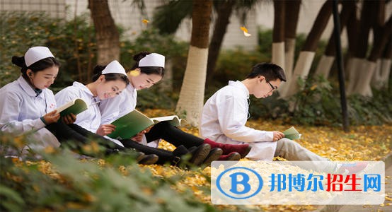 四川2021年護理學(xué)校好找工作嗎