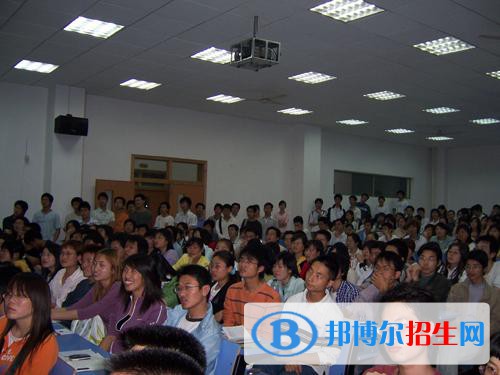四川2021年讀電子商務學校可以考大學嗎