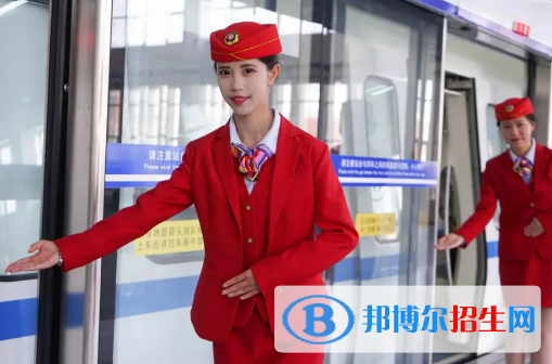 貴州2021年軌道交通學(xué)校好還是大專好