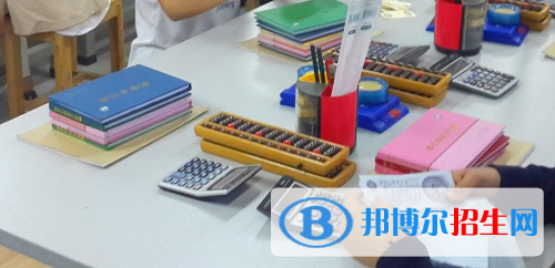 甘肅2021年女生適合學的中專專業(yè)
