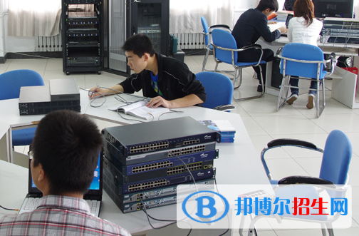 貴陽2021年有哪些計(jì)算機(jī)學(xué)校比較好