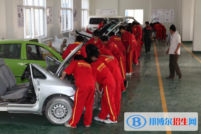 廣州2021年汽修學校有哪些專業(yè)適合男生