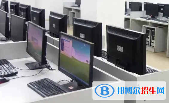 貴陽2021年讀什么計(jì)算機(jī)學(xué)校比較好