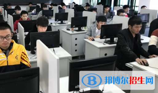 貴陽2021年計(jì)算機(jī)學(xué)校學(xué)費(fèi)多少