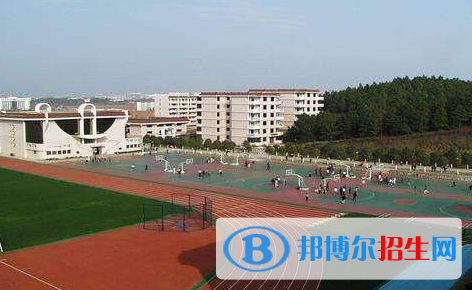 杭州2021年中專相當于高中嗎