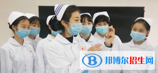 成都2021年初中生可以考什么護(hù)理學(xué)校