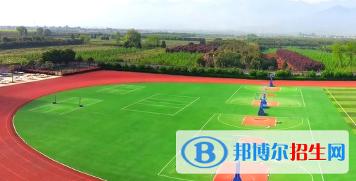 貴州2021年初中畢業(yè)報什么中專學校