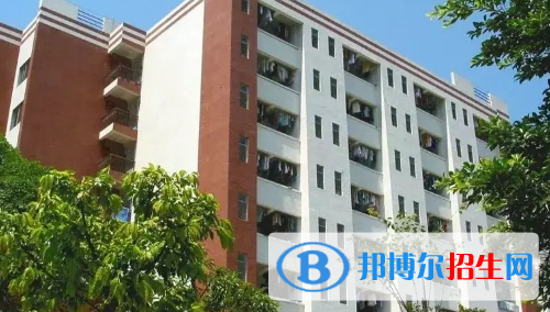 貴州2021年中專好還是職高好