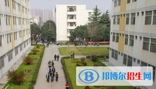 貴州2021年中專學(xué)校學(xué)費多少錢