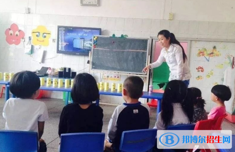 貴州2021年幼師學(xué)校學(xué)什么專(zhuān)業(yè)好