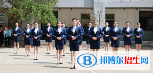 蘭州2021年讀航空服務(wù)學(xué)校的大專