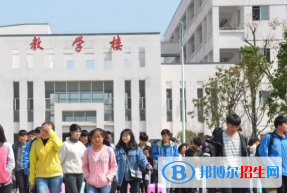 岑鞏中等職業(yè)技術(shù)學(xué)校2022年招生辦聯(lián)系電話