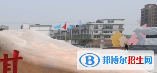 四川商務(wù)學(xué)校怎么樣、好不好