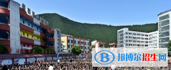 四川2022年女生學(xué)什么計(jì)算機(jī)學(xué)校好