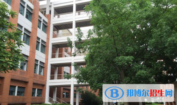 陜西省電子信息學校2022年招生辦聯(lián)系電話