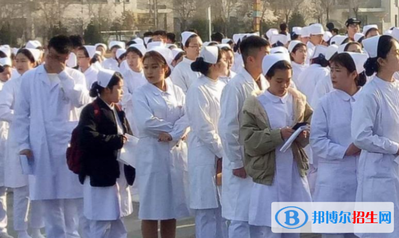 陜西2022年去讀衛(wèi)校學什么對以后好一點