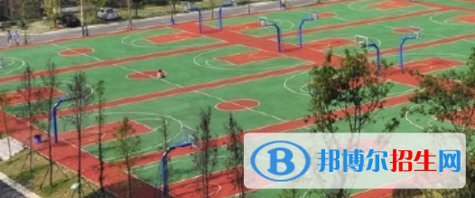 四川省體育運(yùn)動(dòng)學(xué)校2022年學(xué)費(fèi)、收費(fèi)多少
