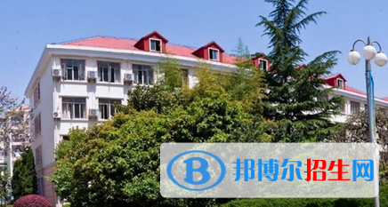 重慶醫(yī)藥科技學(xué)校2022年報(bào)名條件、招生要求、招生對象
