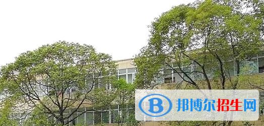 四川省人民醫(yī)院護(hù)士學(xué)校2022年報名條件、招生要求、招生對象