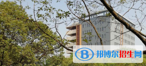 四川省人民醫(yī)院護士學校2022年有哪些專業(yè)