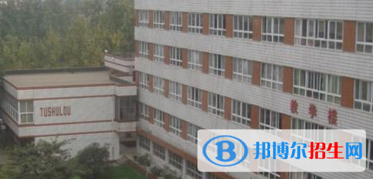 四川省工業(yè)貿(mào)易學(xué)校2022年學(xué)費、收費多少
