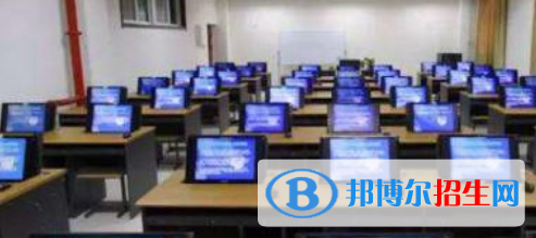 成都2022年計(jì)算機(jī)學(xué)校學(xué)什么好找工作