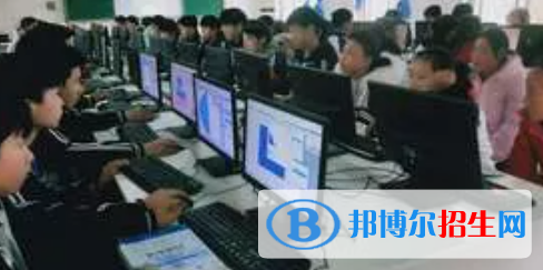 成都2022年現(xiàn)在讀什么計算機學(xué)校好